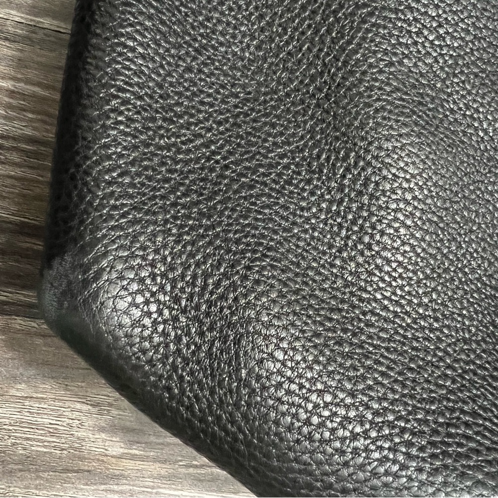 Black leather Prada Purse & Wallet set EUC!!!! - Picture 15 of 16
